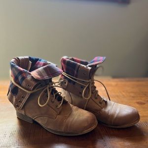 Combat Boots